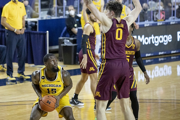 Chaundee Brown Jr. (15)