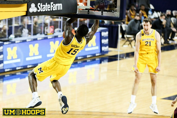 Chaundee Brown Jr. (15) and Franz Wagner (21)