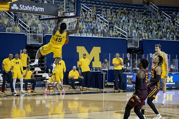 Chaundee Brown Jr. (15) and Franz Wagner (21)
