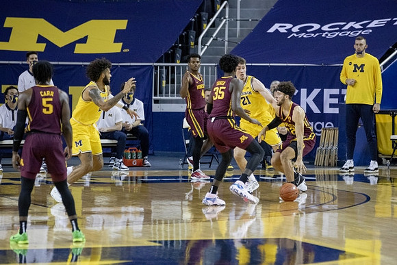 Isaiah Livers (2) and Franz Wagner (21)