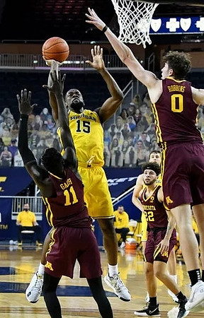 Chaundee Brown Jr. (15)