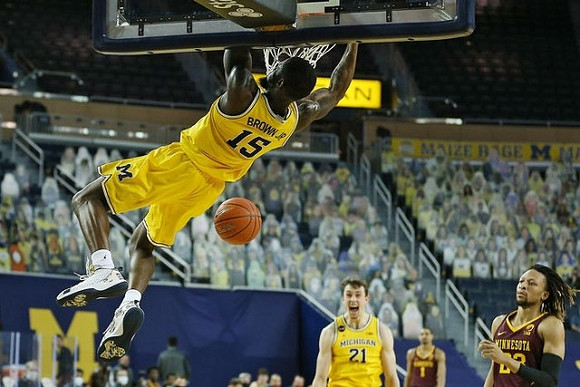 Chaundee Brown Jr. (15) and Franz Wagner (21)