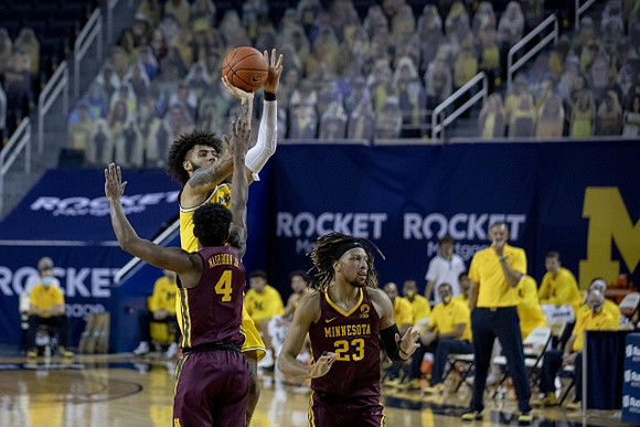 Isaiah Livers (2)