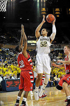 Jordan Morgan (52)