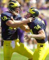 John Navarre (16) and Phillip Brabbs (34)