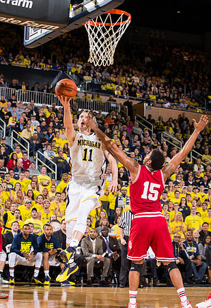 Nik Stauskas (11)