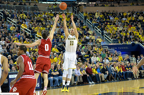 Nik Stauskas (11)