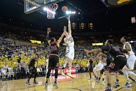 Ricky Doyle (32) and Aubrey Dawkins (24)