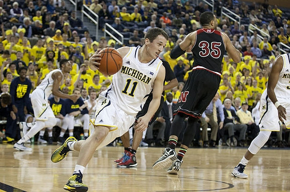 Zak Irvin (21) and Andrew Dakich (11)