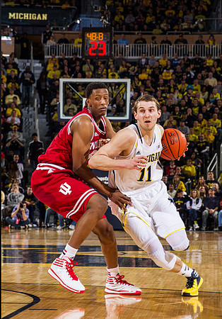 Nik Stauskas (11)