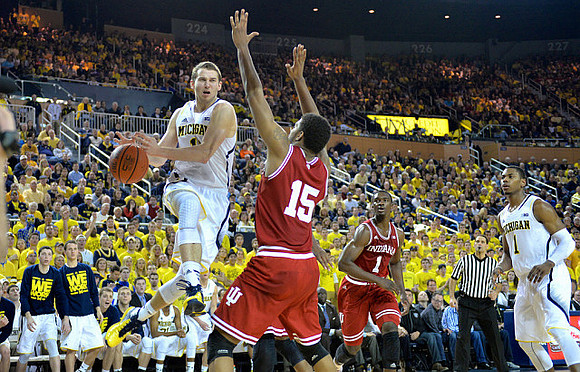 Nik Stauskas (11) and Glenn Robinson III (1)