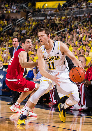 Indiana Head Coach Tom Crean and Nik Stauskas (11)