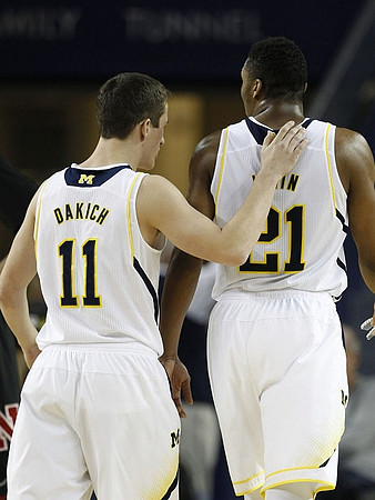 Andrew Dakich (11) and Zak Irvin (21)