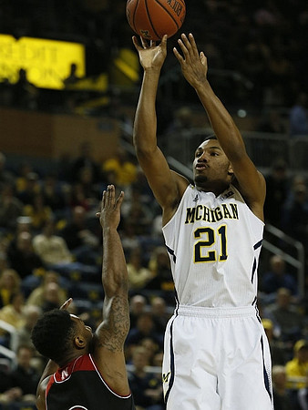 Zak Irvin (21)