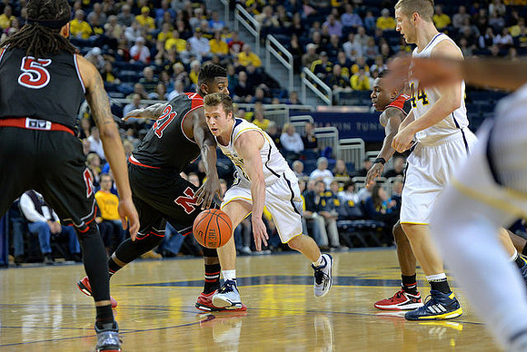 Spike Albrecht (2) and Max Bielfeldt (44)
