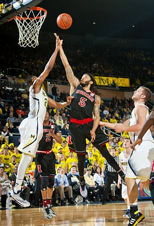 Zak Irvin (21) and Max Bielfeldt (44)