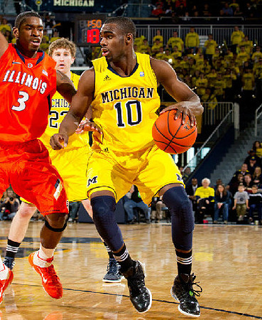 Evan Smotrycz (23) and Tim Hardaway Jr. (10)