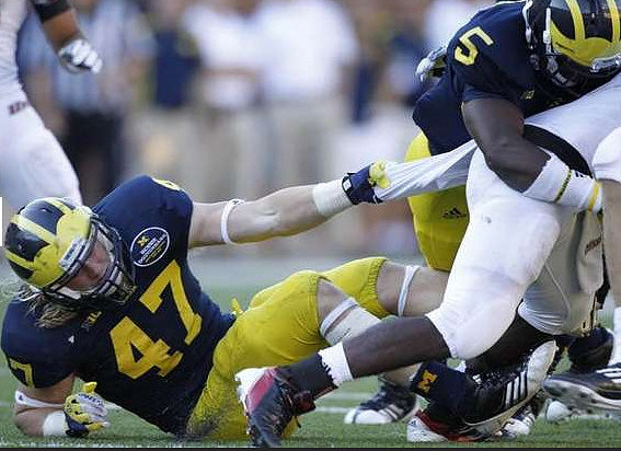 Jake Ryan (47) and Jibreel Black (55)
