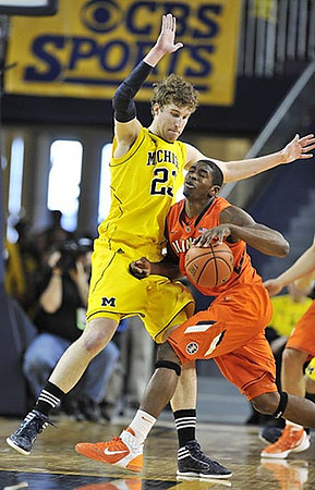 Evan Smotrycz (23)
