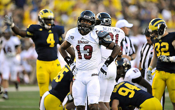 Cameron Gordon (4), Joe Bolden (35),  Jordan Paskorz (94), and Jordan Kovacs (32)