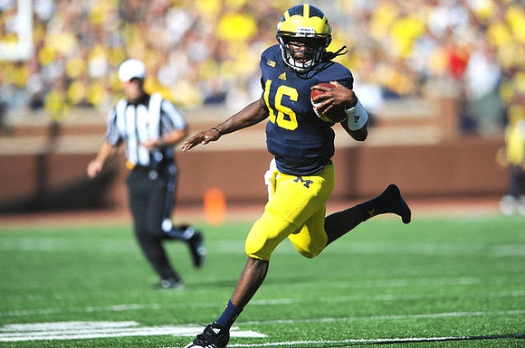 Denard Robinson (16)