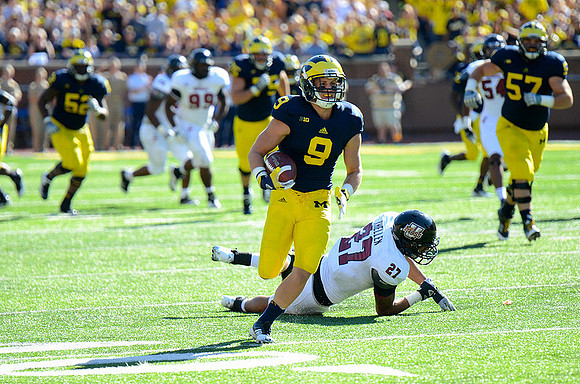 Ricky Barnum (52), Michael Schofield (75), Drew Dileo (9), and Frank Clark (57)