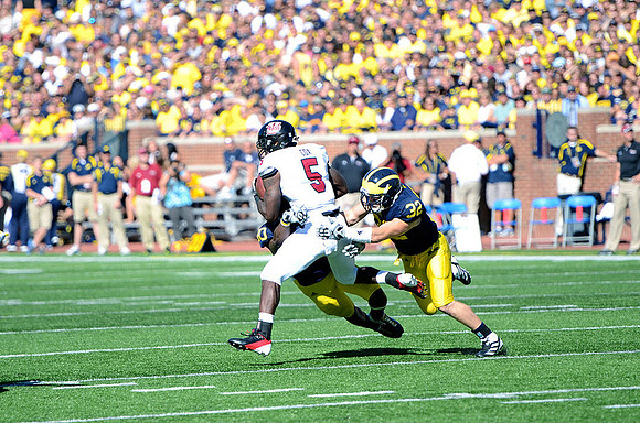 Thomas Gordon (30) and Jordan Kovacs (32)