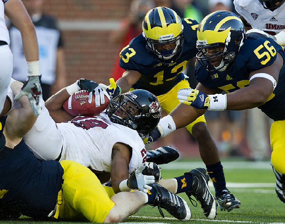 Terry Richardson (13) and Ondre Pipkins (56)