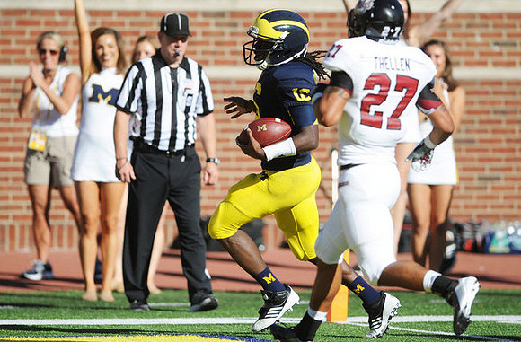Denard Robinson (16)