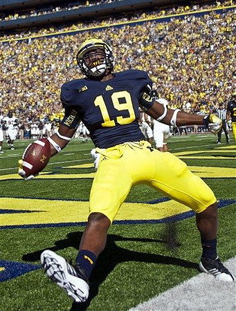 Devin Funchess (19)