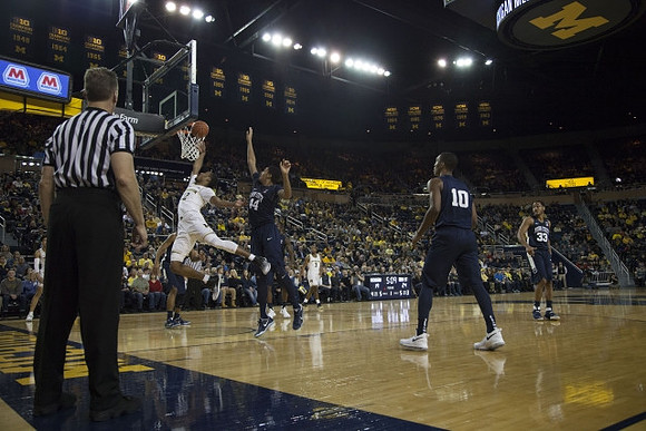 Muhammad-Ali Abdur-Rahkman (12) and Xavier Simpson (3)