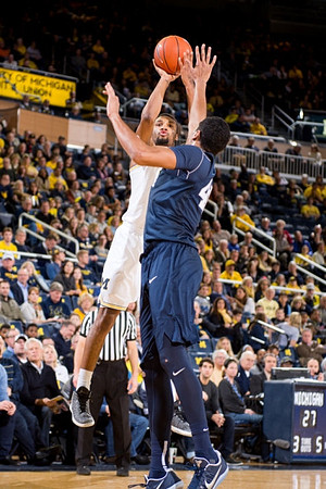 Zak Irvin (21)