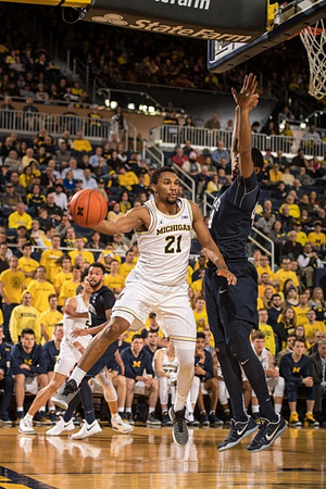 Zak Irvin (21)