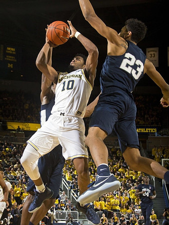 Derrick Walton Jr. (10)