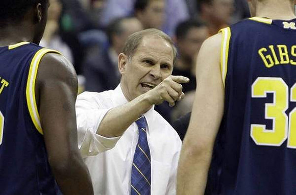 Anthony Wright (12), John Beilein, and Zack Gibson (32)