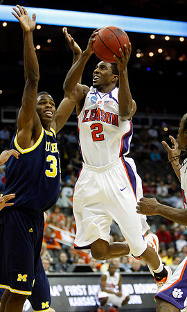 DeShawn Sims (34)