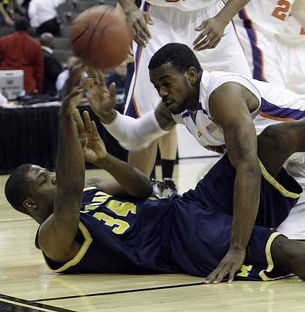 DeShawn Sims (34)