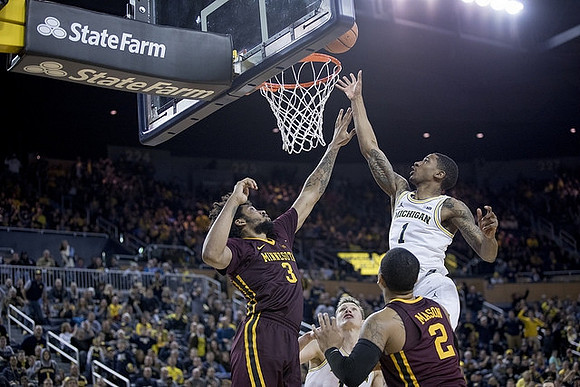 Moritz Wagner (13) and Charles Matthews (1)