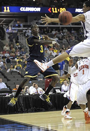 Manny Harris (3)