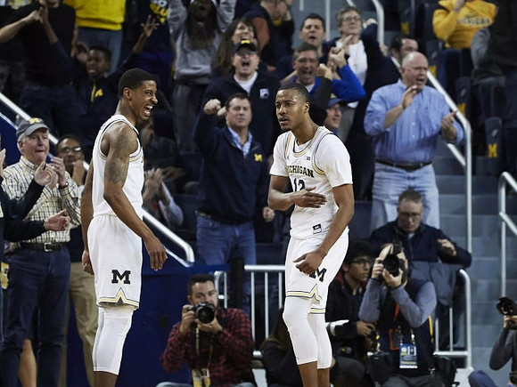 Charles Matthews (1) and Muhammad-Ali Abdur-Rahkman (12)