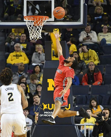 Isaiah Livers (2)