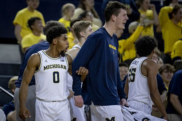 David DeJulius (0), Luke Wilson (32), Jon Teske (15), and Eli Brooks (55)