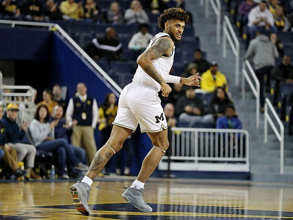 Isaiah Livers (2)