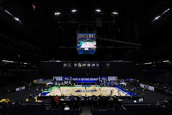 Lucas Oil Stadium
