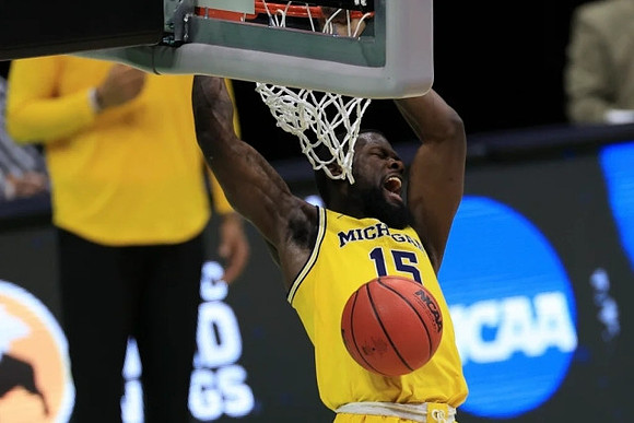 Chaundee Brown Jr. (15)