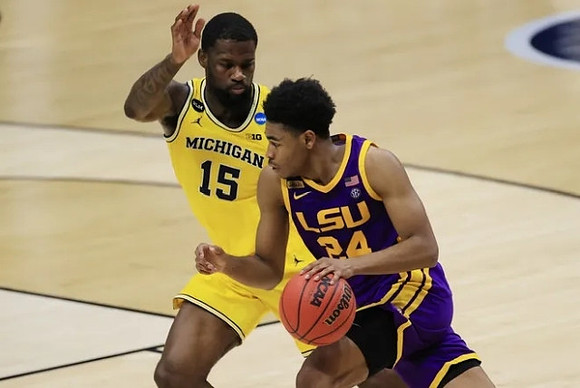Chaundee Brown Jr. (15)