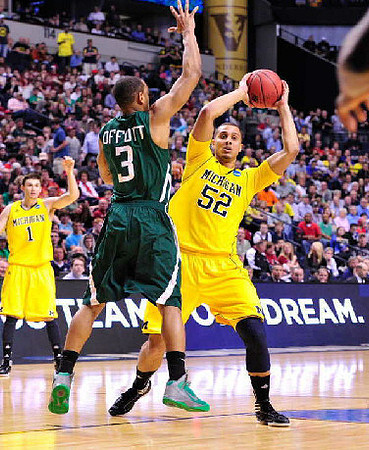 Stu Douglass (1) and Jordan Morgan (52)