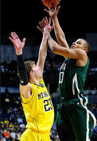 Evan Smotrycz (23)