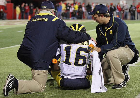 Denard Robinson (16)