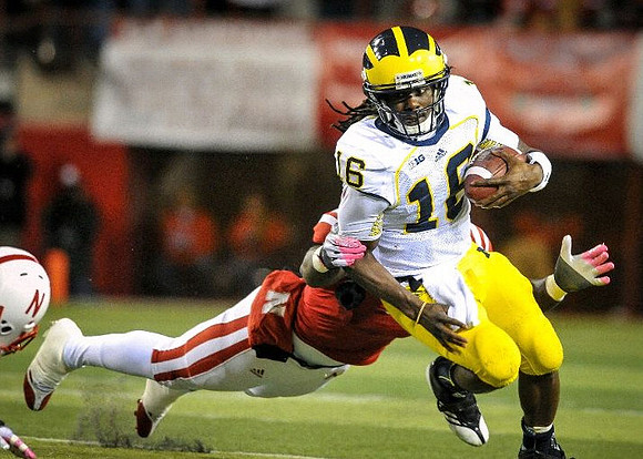 Denard Robinson (16)